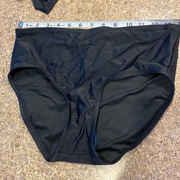 NWT DKNY Black 2 Piece Tankini Removable Soft Cups Small Full Coverage Bottom - Picture 5 of 15